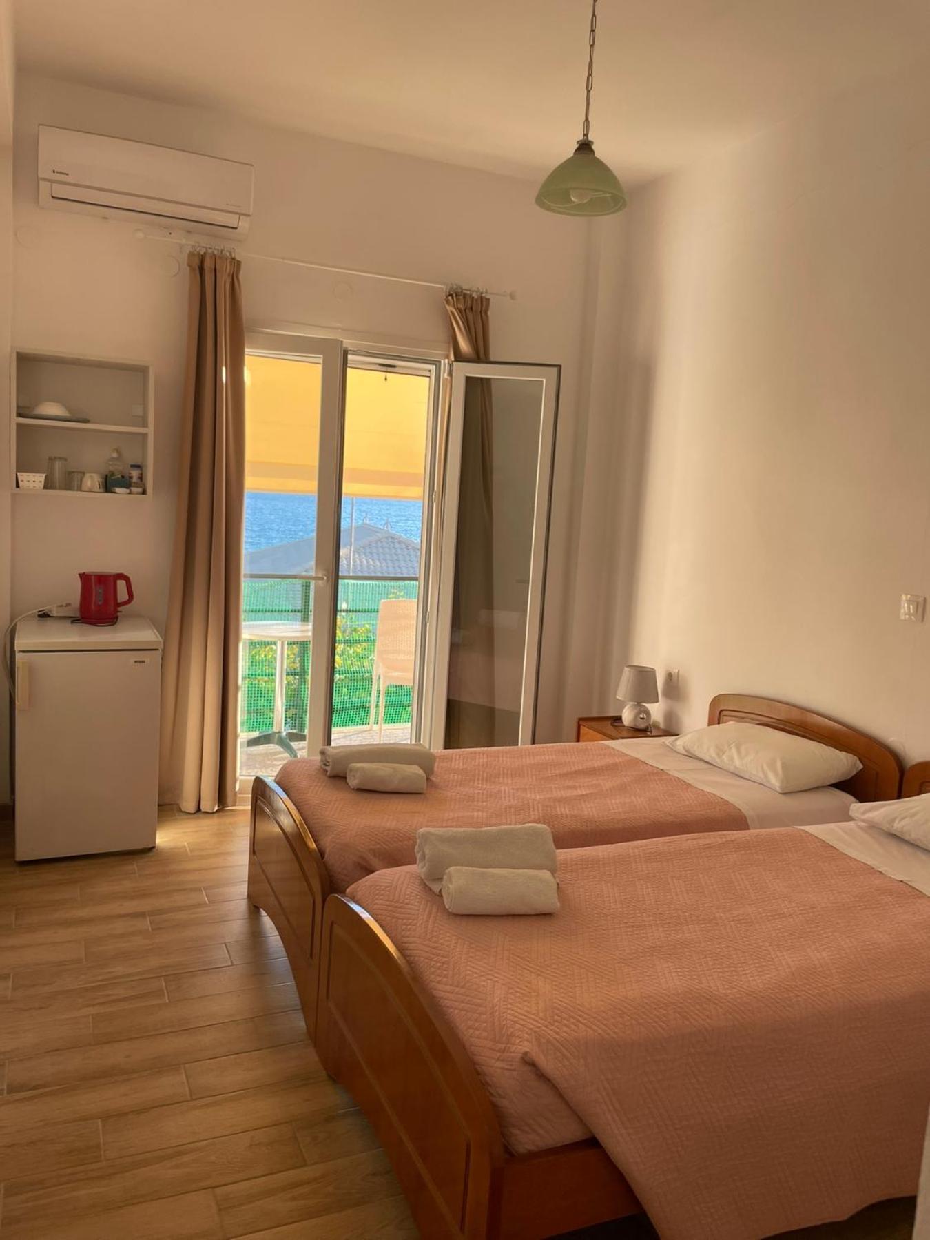 Nafsika Apartments Agios Georgios Pagon Eksteriør billede
