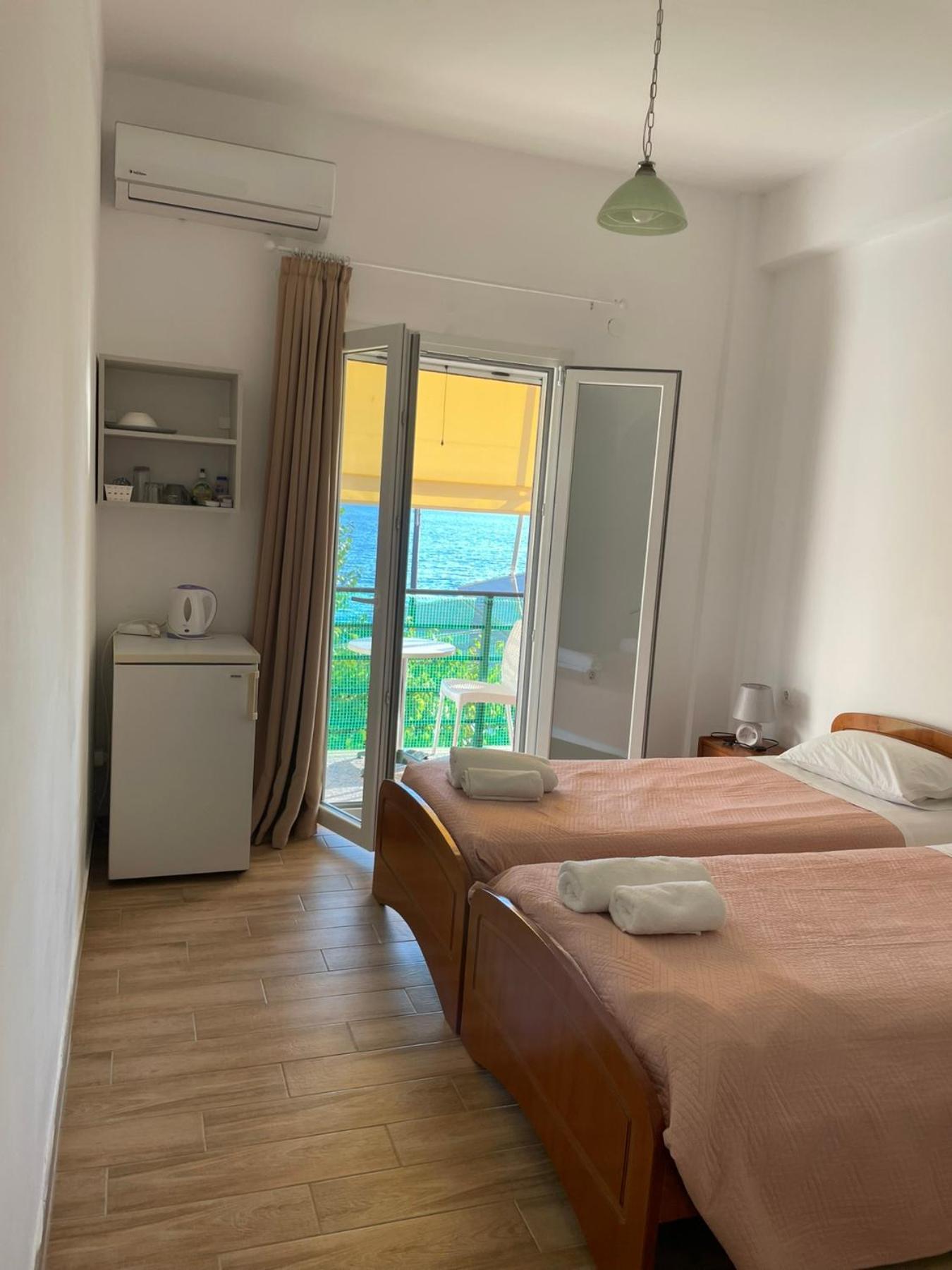 Nafsika Apartments Agios Georgios Pagon Eksteriør billede