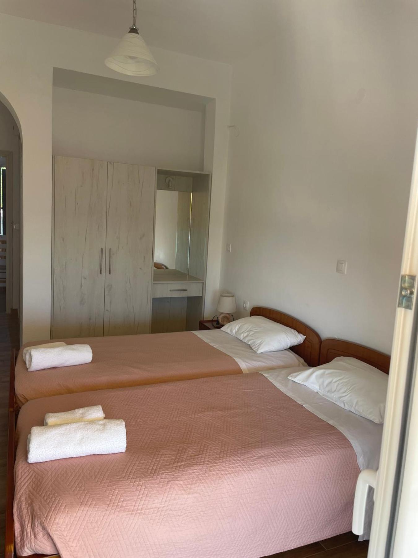 Nafsika Apartments Agios Georgios Pagon Eksteriør billede